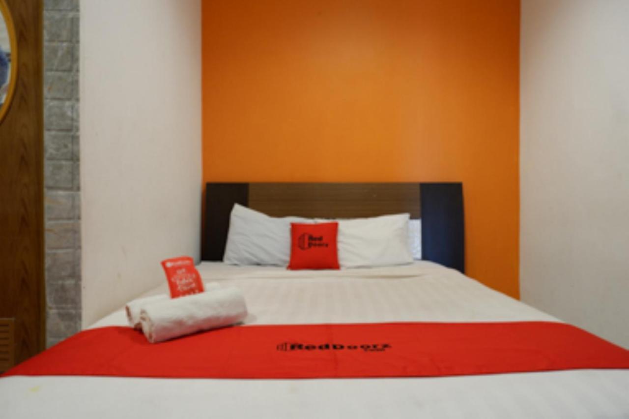 Oyo 1251 Residence 8 Semarang Kültér fotó