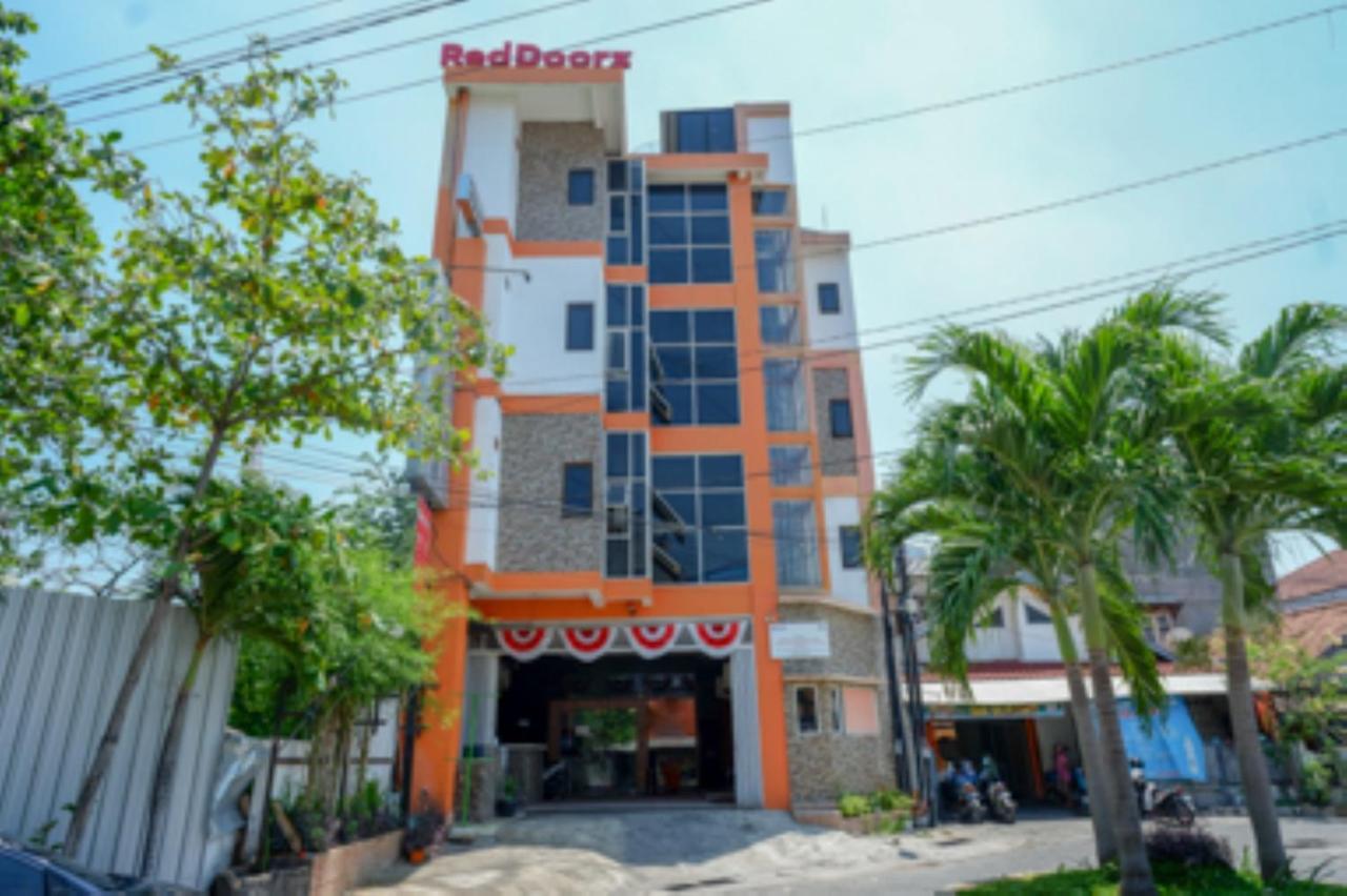 Oyo 1251 Residence 8 Semarang Kültér fotó