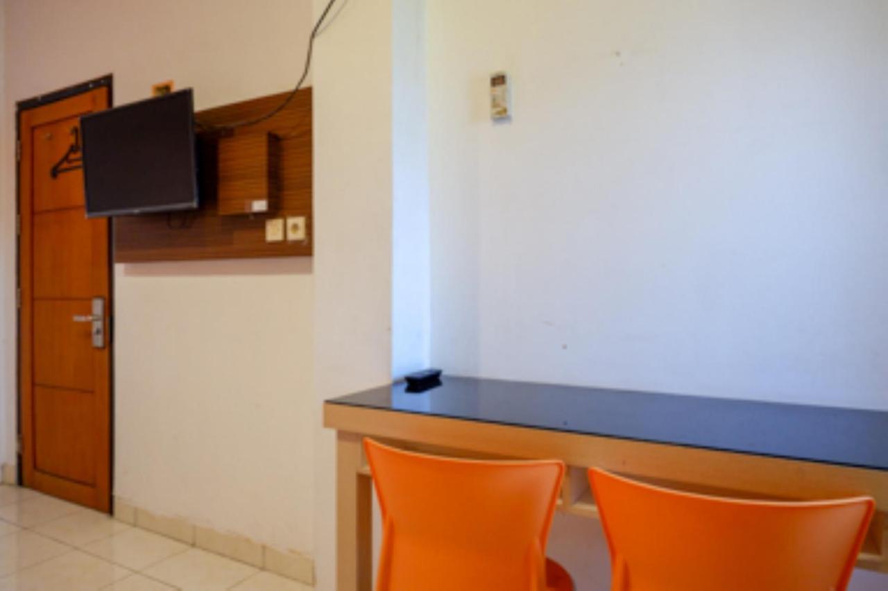 Oyo 1251 Residence 8 Semarang Kültér fotó