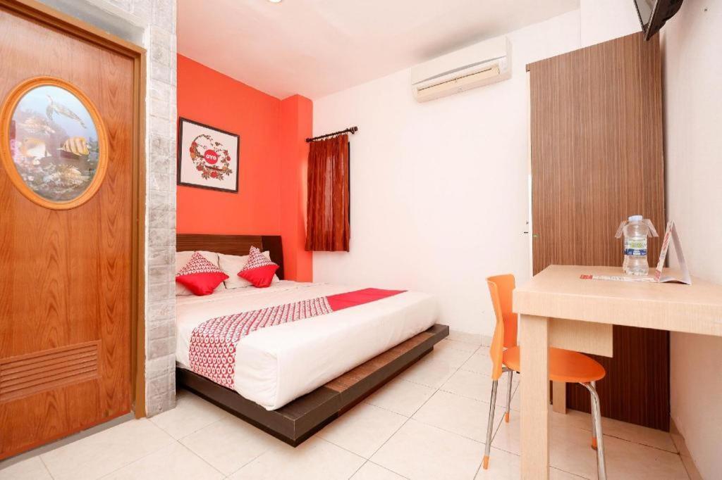 Oyo 1251 Residence 8 Semarang Kültér fotó